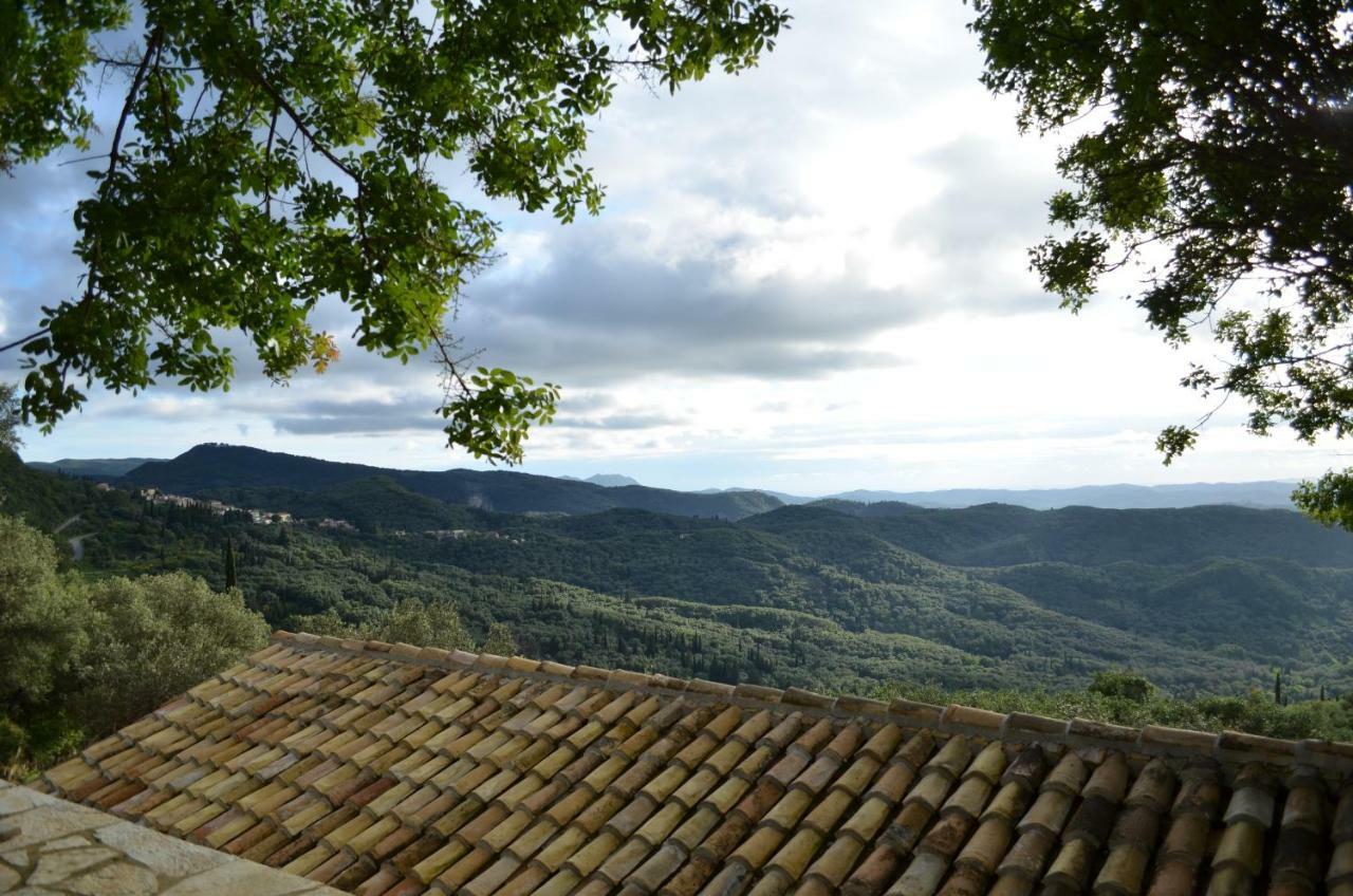 Castelli Olive Press Casa de hóspedes Acharavi  Exterior foto