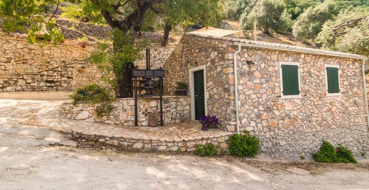 Castelli Olive Press Casa de hóspedes Acharavi  Exterior foto