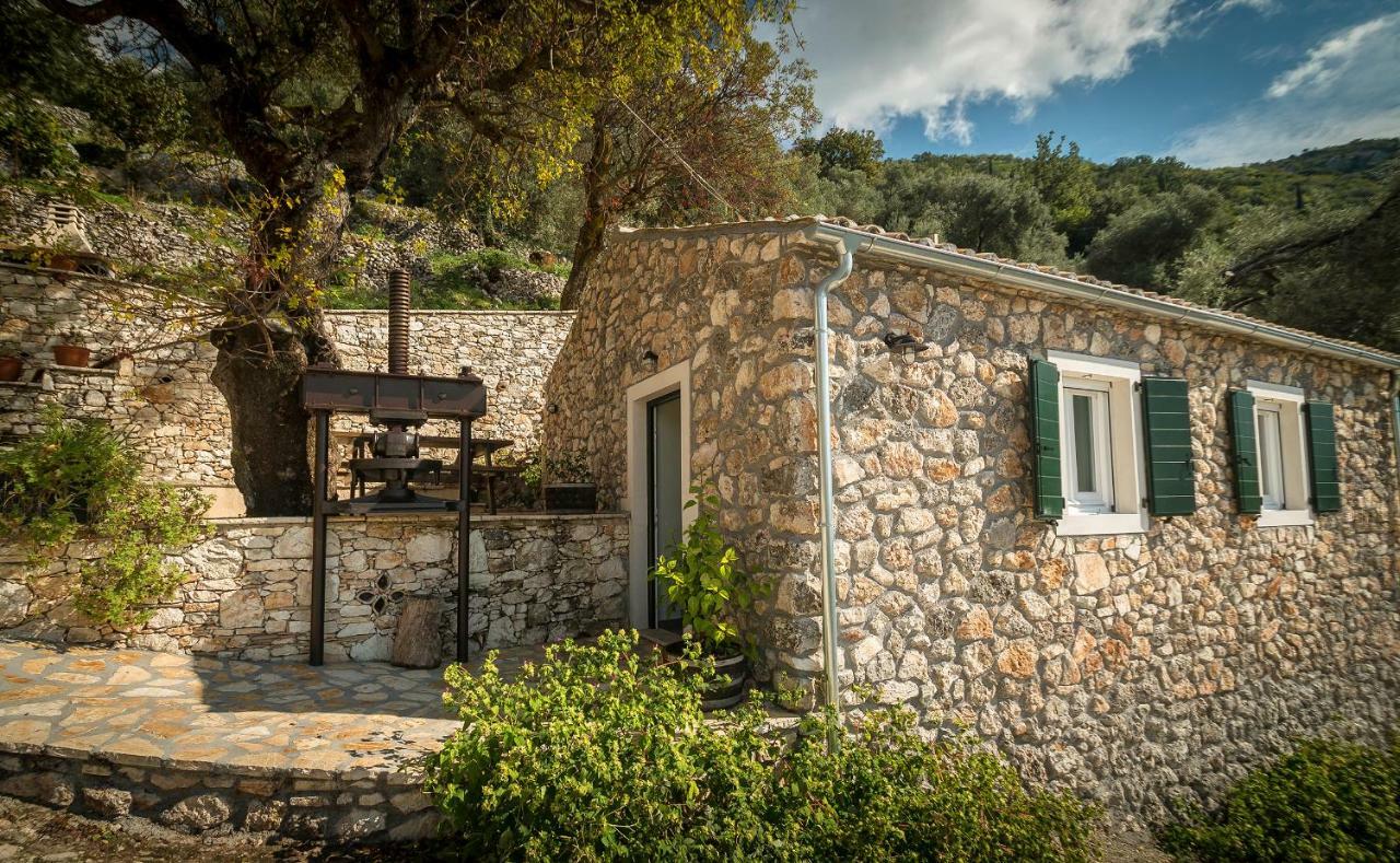 Castelli Olive Press Casa de hóspedes Acharavi  Exterior foto